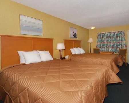 Comfort Inn Norwalk Bagian luar foto
